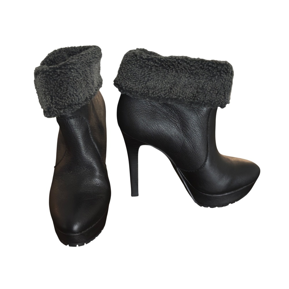 BCBG Generation Black Leather Faux Fur Trim Heeled Ankle Boots‎ Womens Size 6.5